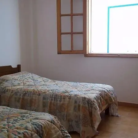 Sleeps 2 Wifi Villa Órzola